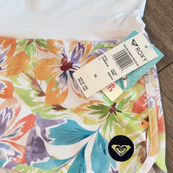 Roxy Endless Summer Board Shorts - Picture 6 of 7